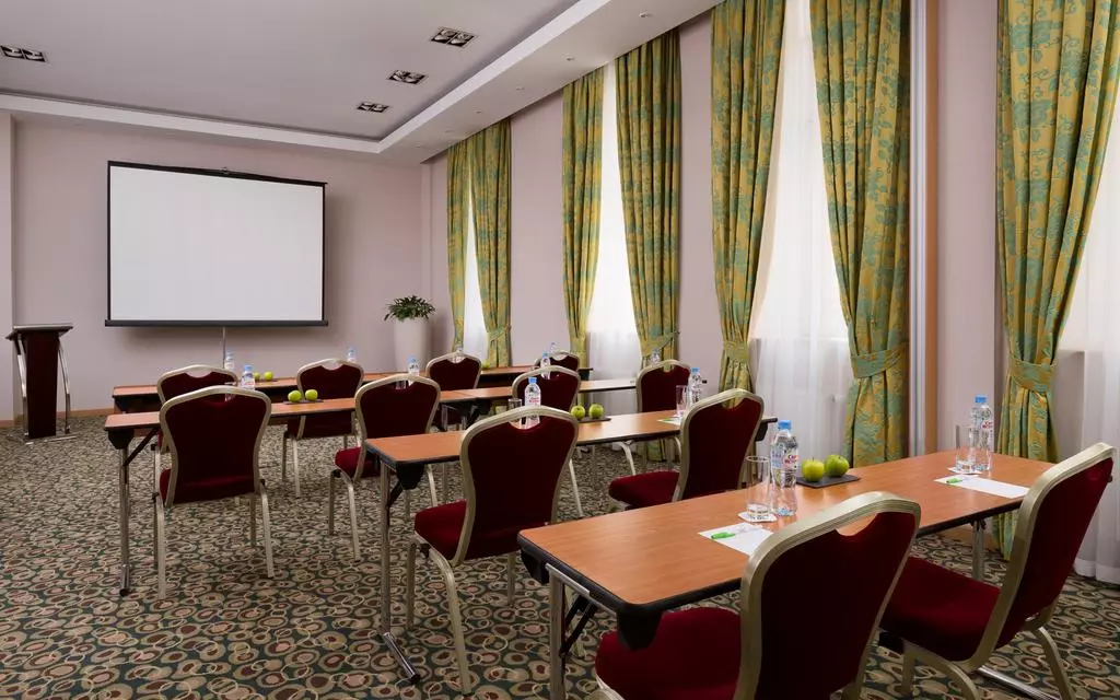 هتل کورت یارد بای ماریوت واسیلی وسکی سنت پترزبورگ - مهرپرواز